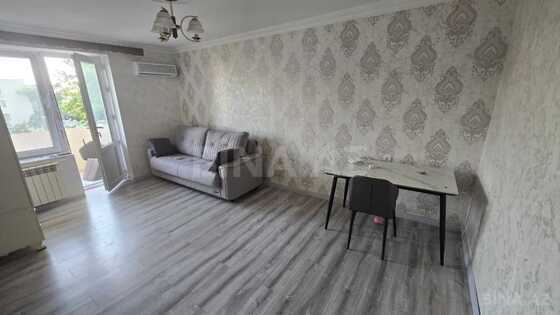1 otaqlı Köhnə tikili, Qara Qarayev m., Bakı