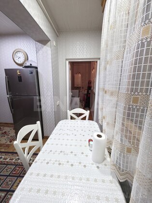 3 otaqlı Köhnə tikili, Bakıxanov q., Bakı