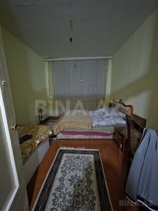 3 otaqlı Köhnə tikili, Bakıxanov q., Bakı