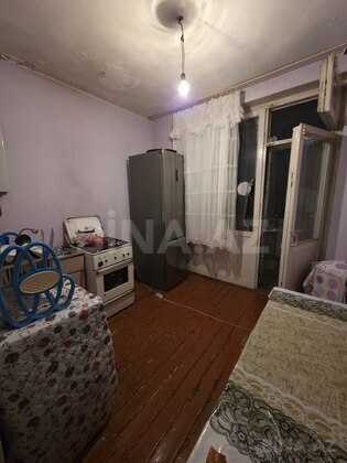 3 otaqlı Köhnə tikili, Bakıxanov q., Bakı