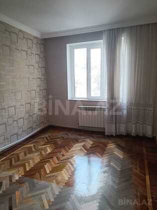 3 otaqlı Köhnə tikili, Həzi Aslanov m., Bakı