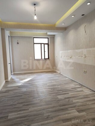 4 otaqlı Yeni tikili, İnşaatçılar m., Bakı