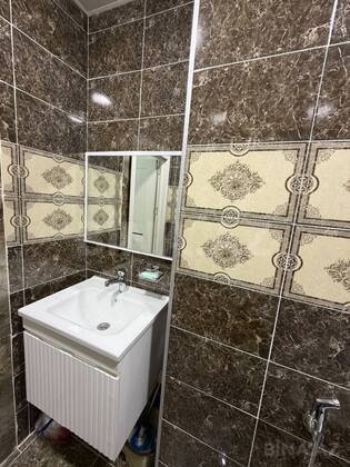 2 otaqlı Yeni tikili, Neftçilər m., Bakı