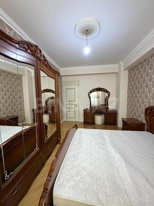 3 otaqlı Yeni tikili, Bakıxanov q., Bakı