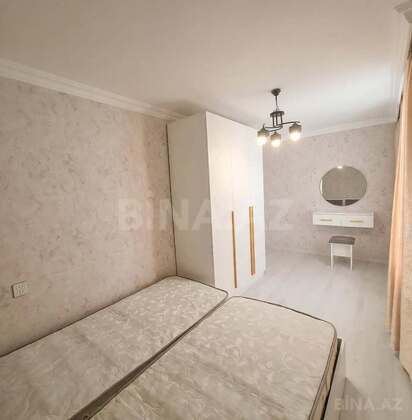 2 otaqlı Köhnə tikili, Neftçilər m., Bakı