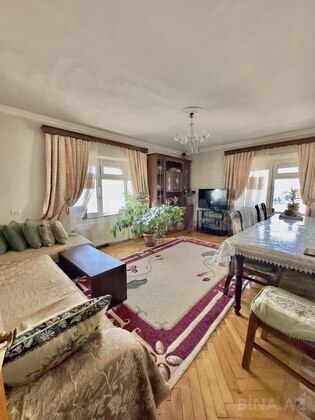 2 otaqlı Köhnə tikili, İnşaatçılar m., Bakı