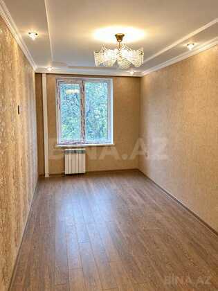3 otaqlı Köhnə tikili, Qara Qarayev m., Bakı