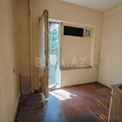 1 otaqlı Köhnə tikili, Bakıxanov q., Bakı