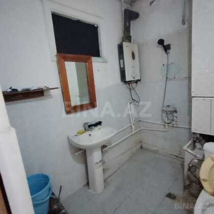 1 otaqlı Köhnə tikili, Bakıxanov q., Bakı