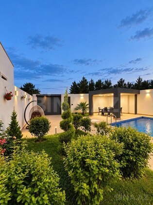 4 otaqlı Həyət evi/Bağ evi, Mərdəkan q., Bakı
