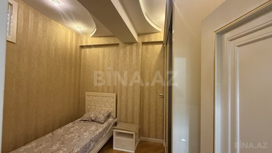 3 otaqlı Yeni tikili, Xırdalan