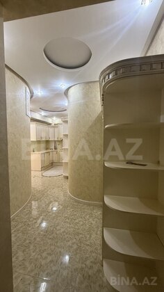 3 otaqlı Yeni tikili, Xırdalan