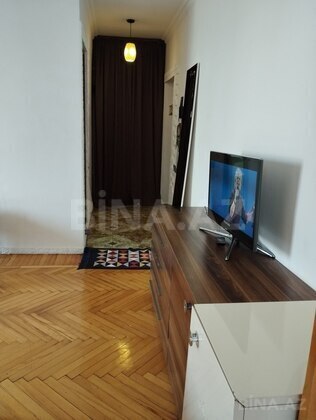 2 otaqlı Köhnə tikili, 28 May m., Bakı