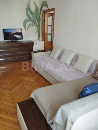 2 otaqlı Köhnə tikili, 28 May m., Bakı