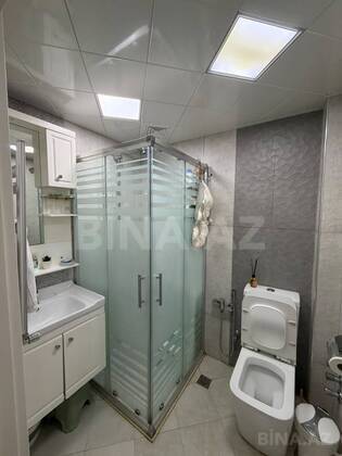3 otaqlı Köhnə tikili, Qara Qarayev m., Bakı