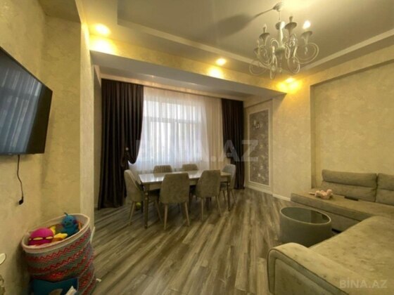 3 otaqlı Yeni tikili, Qara Qarayev m., Bakı