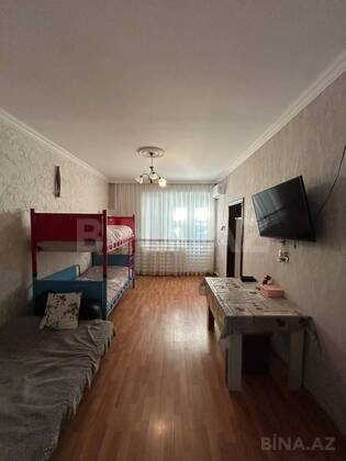 2 otaqlı Köhnə tikili, Memar Əcəmi m., Bakı