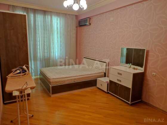 3 otaqlı Yeni tikili, 8 Noyabr m., Bakı