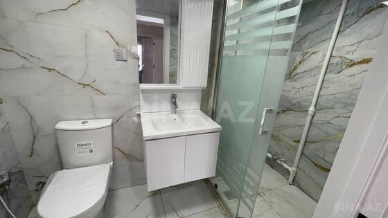 2 otaqlı Köhnə tikili, İnşaatçılar m., Bakı