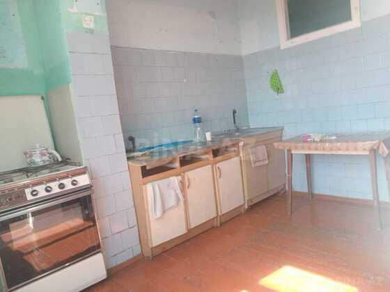 3 otaqlı Köhnə tikili, Köhnə Günəşli q., Bakı