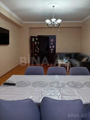 3 otaqlı Yeni tikili, Neftçilər m., Bakı