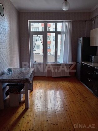 3 otaqlı Yeni tikili, Neftçilər m., Bakı