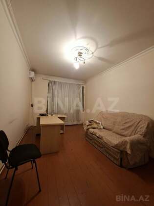 3 otaqlı Köhnə tikili, Gənclik m., Bakı