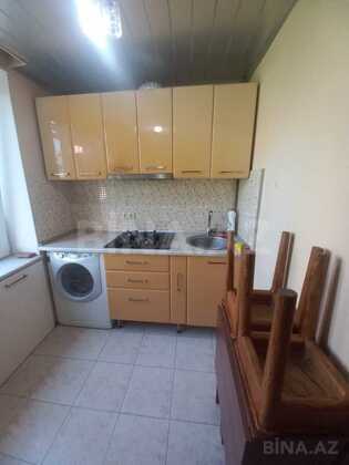 2 otaqlı Köhnə tikili, Elmlər Akademiyası m., Bakı