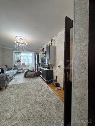 3 otaqlı Köhnə tikili, Elmlər Akademiyası m., Bakı