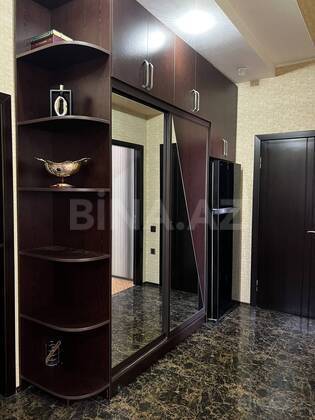3 otaqlı Yeni tikili, Şah İsmayıl Xətai m., Bakı