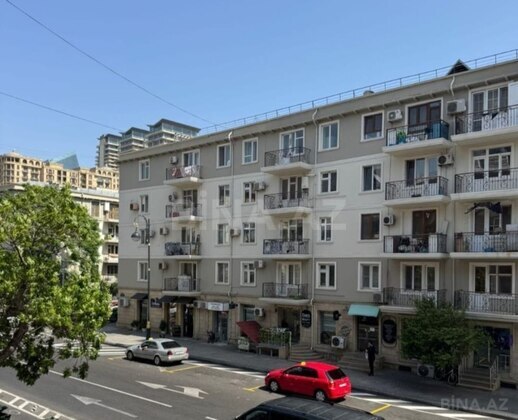 2 otaqlı Köhnə tikili, 28 May m., Bakı
