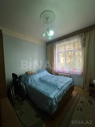 4 otaqlı Köhnə tikili, Bakıxanov q., Bakı