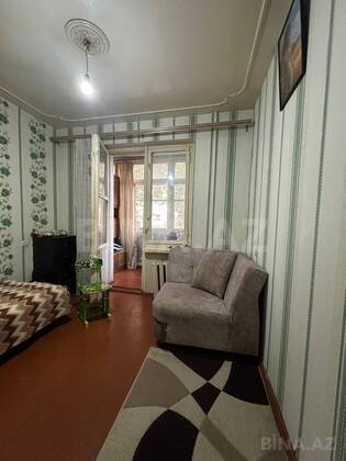 4 otaqlı Köhnə tikili, Bakıxanov q., Bakı