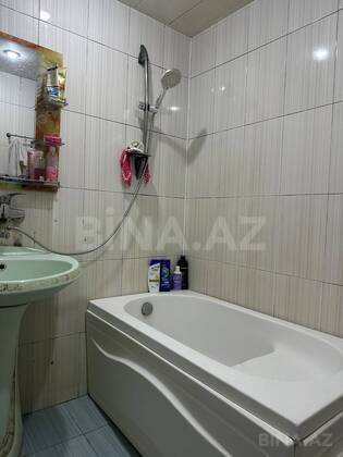 4 otaqlı Köhnə tikili, Bakıxanov q., Bakı