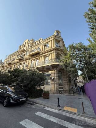 3 otaqlı Köhnə tikili, İçəri Şəhər m., Bakı