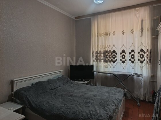 3 otaqlı Köhnə tikili, Elmlər Akademiyası m., Bakı