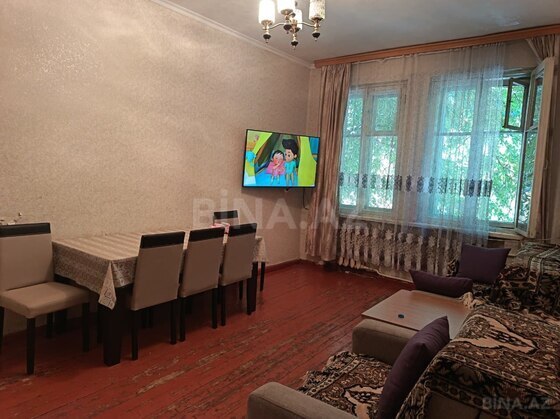 3 otaqlı Köhnə tikili, Elmlər Akademiyası m., Bakı
