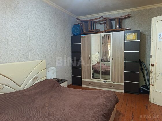 3 otaqlı Köhnə tikili, Elmlər Akademiyası m., Bakı
