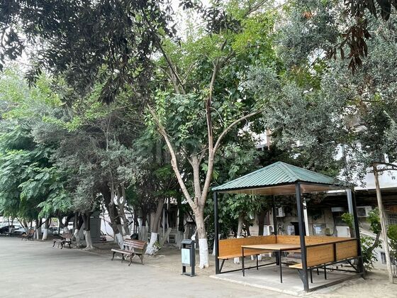 2 otaqlı Köhnə tikili, Nizami m., Bakı