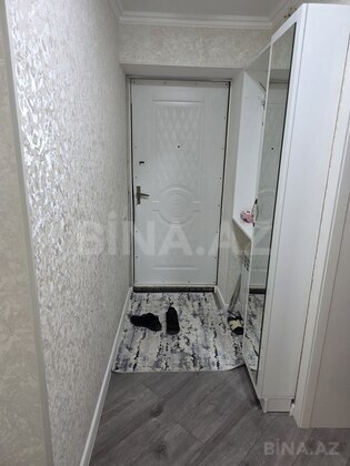 3 otaqlı Köhnə tikili, Neftçilər m., Bakı