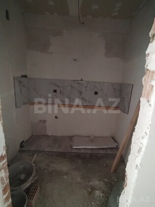 3 otaqlı Yeni tikili, Xırdalan