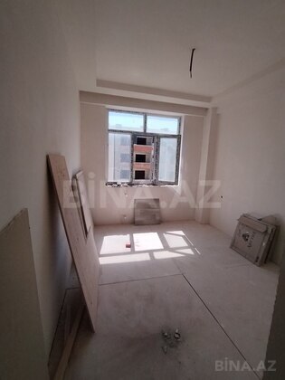 3 otaqlı Yeni tikili, Xırdalan