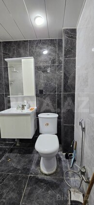 2 otaqlı Köhnə tikili, Neftçilər m., Bakı