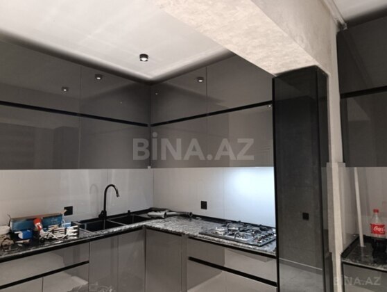 3 otaqlı Köhnə tikili, Xətai r., Bakı