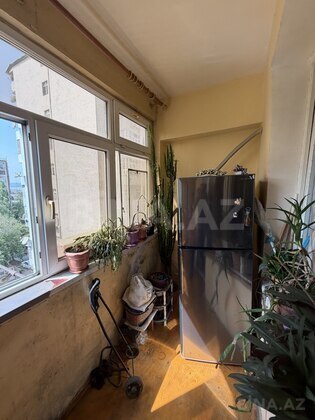 2 otaqlı Köhnə tikili, Həzi Aslanov m., Bakı