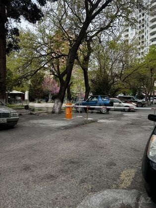 2 otaqlı Köhnə tikili, İnşaatçılar m., Bakı