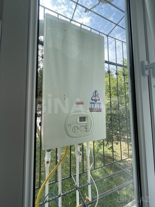 2 otaqlı Köhnə tikili, Memar Əcəmi m., Bakı