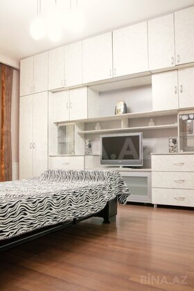 3 otaqlı Yeni tikili, 28 May m., Bakı