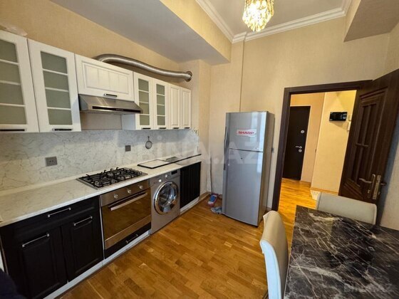 3 otaqlı Yeni tikili, Qara Qarayev m., Bakı