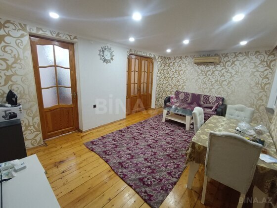 2 otaqlı Köhnə tikili, Sumqayıt